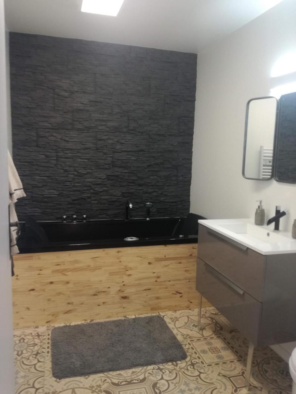 Briseteia Apartment Saint-Just-Ibarre ภายนอก รูปภาพ